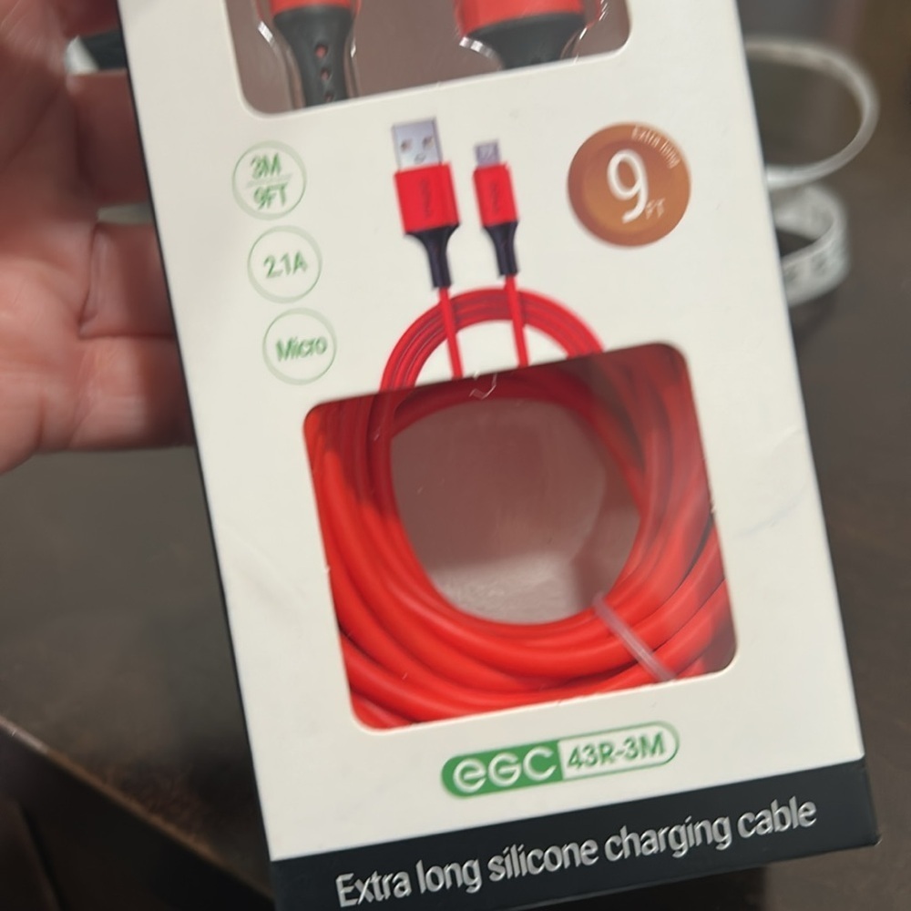 Red Micro USB Charging Cable - Picture 2 of 4
